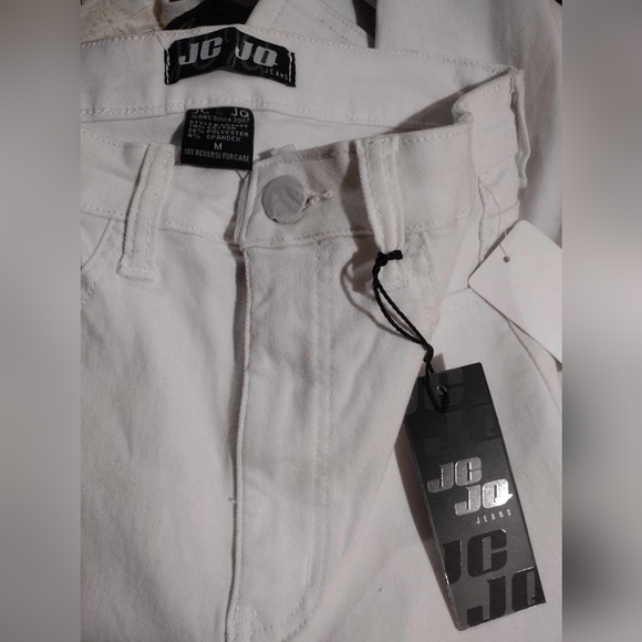 🆕️JC JQ Custom Distressed White Jeans Sz M 8-10  NWT - Picture 3 of 4